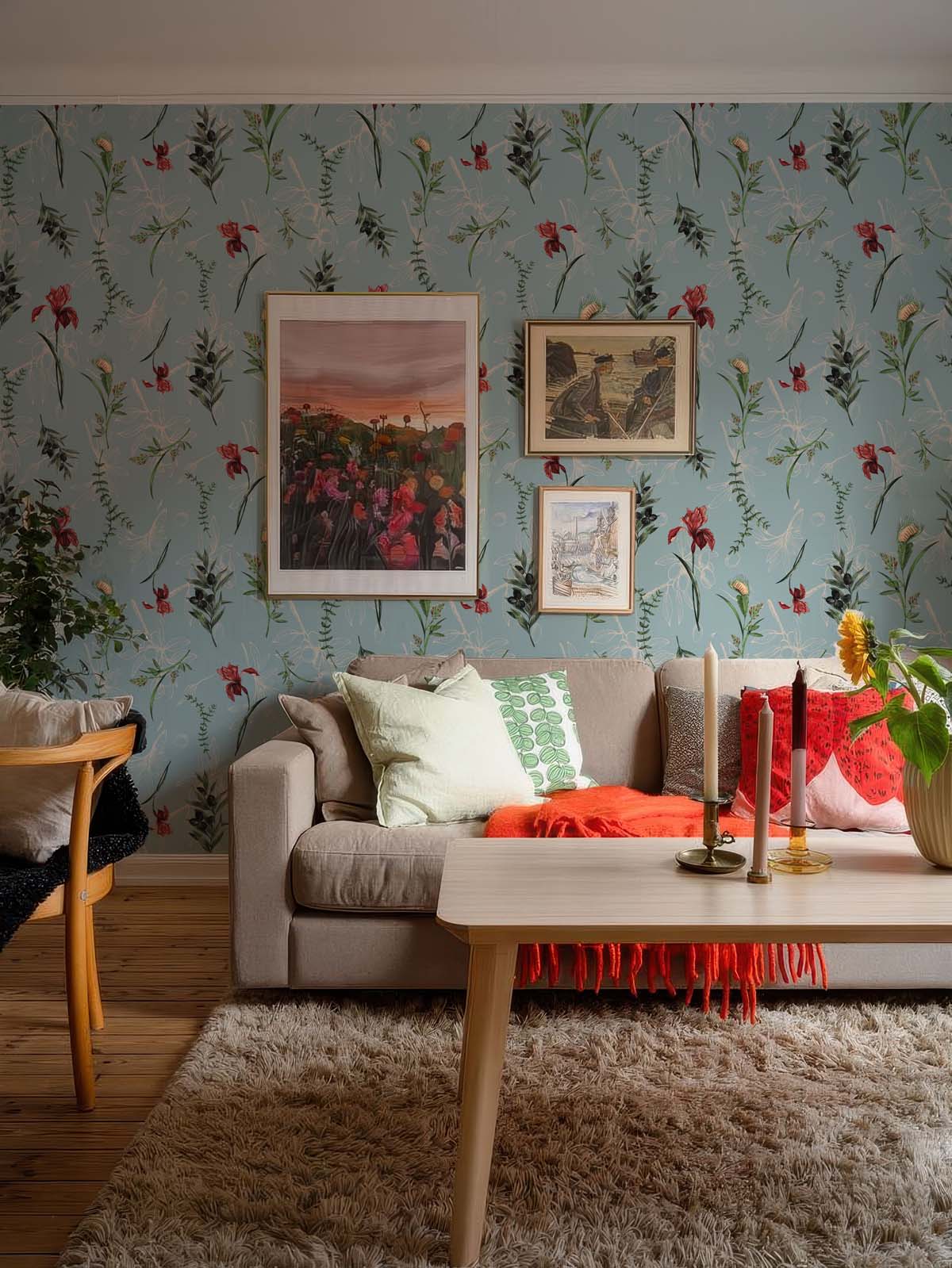 Linnea, Botanical Sprig Pattern Wallpaper