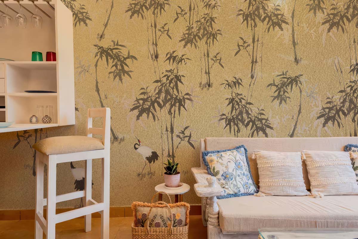 Mei, Golden Bamboo Crane Garden Wallpaper