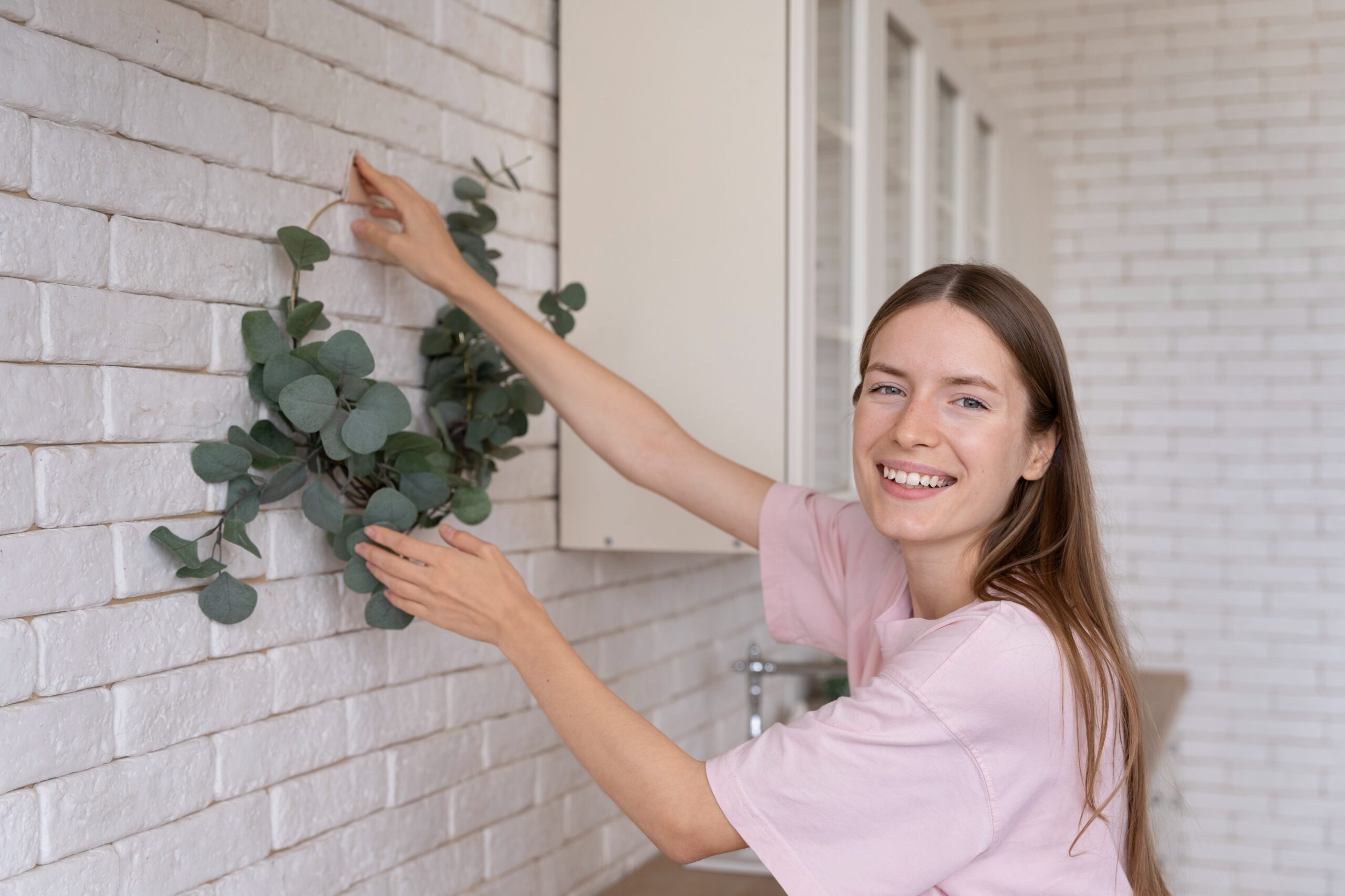 close-up-person-making-home-comfortable (1)